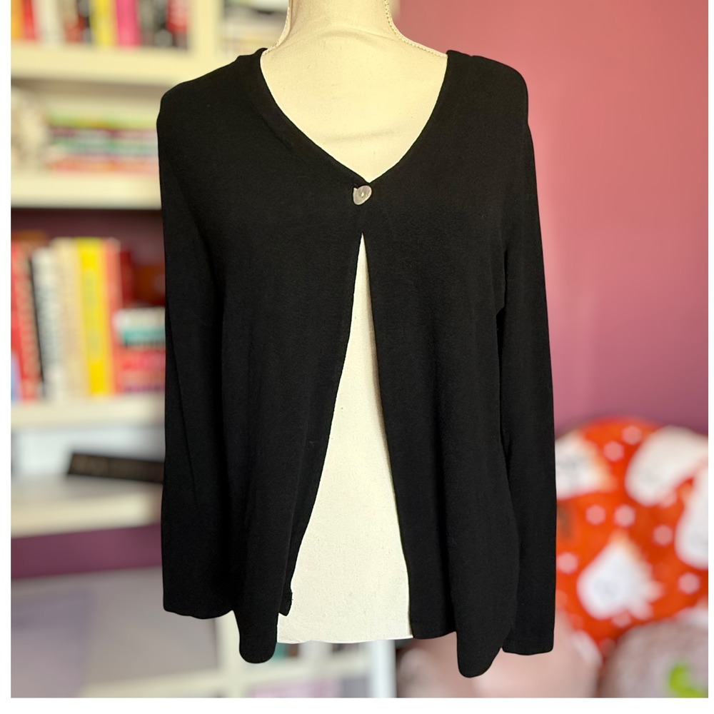 Notations Black Single Button Flyaway Cardigan Size M V-Neck Sweater USA Made